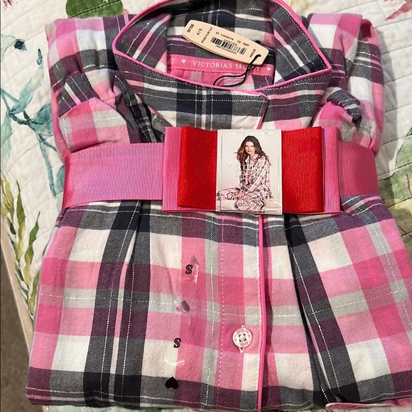 Victoria's Secret Other - Victoria's Secret Pink Plaid Pajama Set with Red Bow